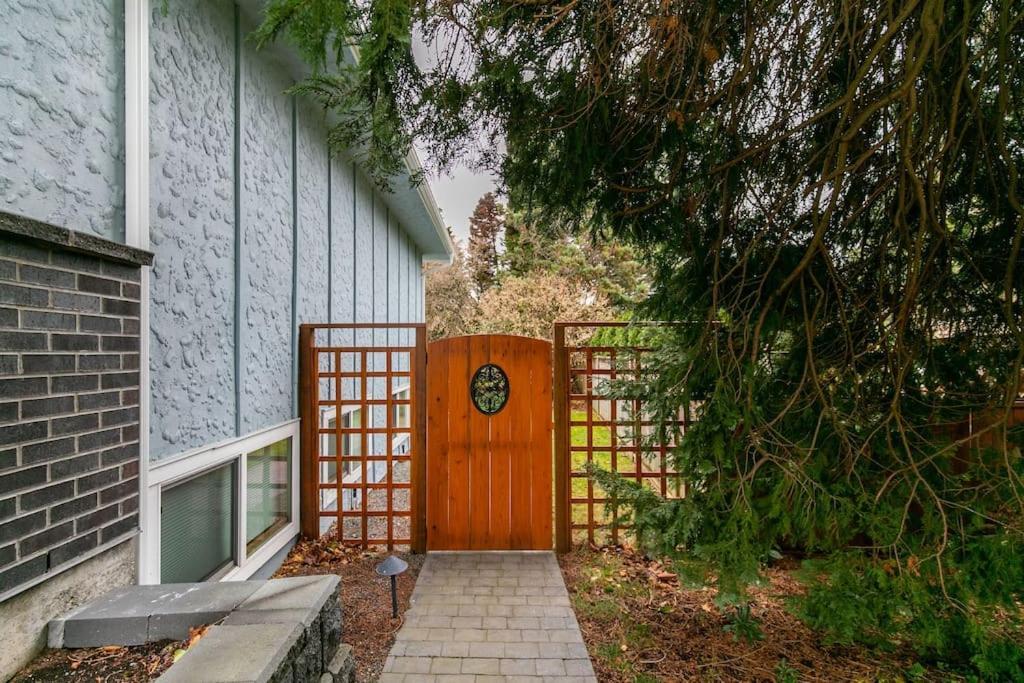 Lovely 1 Bedroom Near Town